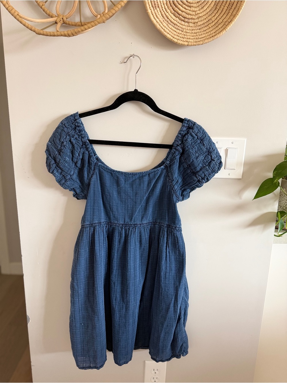 American Eagle Outfitters 100% Cotton Empire Waist Dress in Blue Textured Cotton